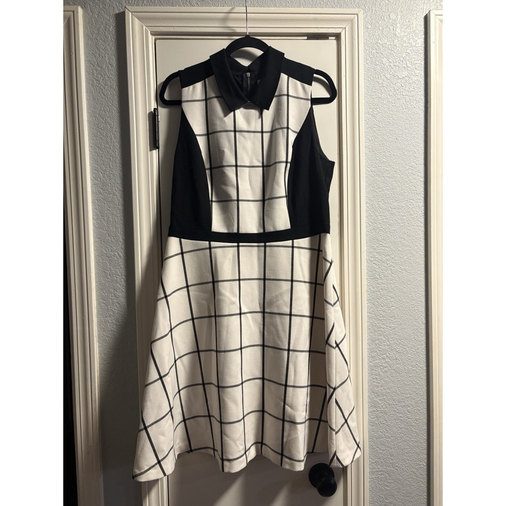 LOFT Dress Womens 12T White Black Excellent Windowpane Grid Collared Fit & Flare